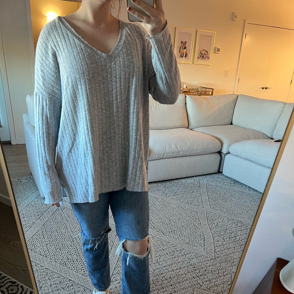 Cashmere over sized V neck sweater